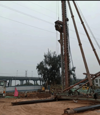 沉管桩